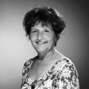 Portrait d'Isabelle Dubois, experte en protection des données et formatrice chez E-Secure.